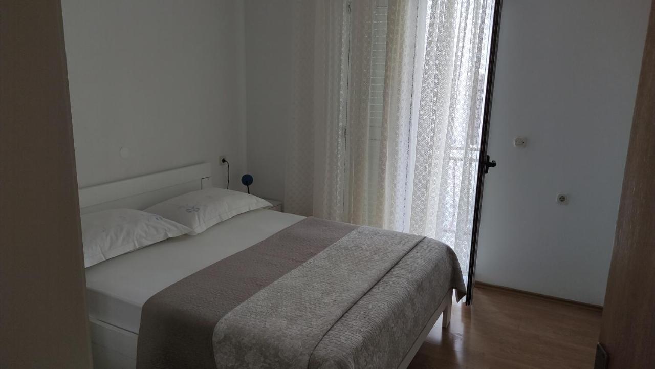 Apartmani Pjera Promajna Exteriér fotografie